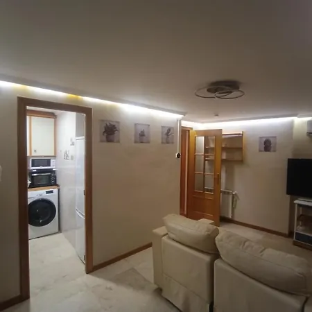 Varone 公寓 雷克纳