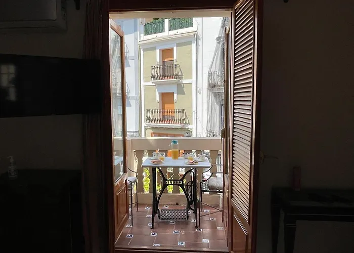 Varone アパート レケナ